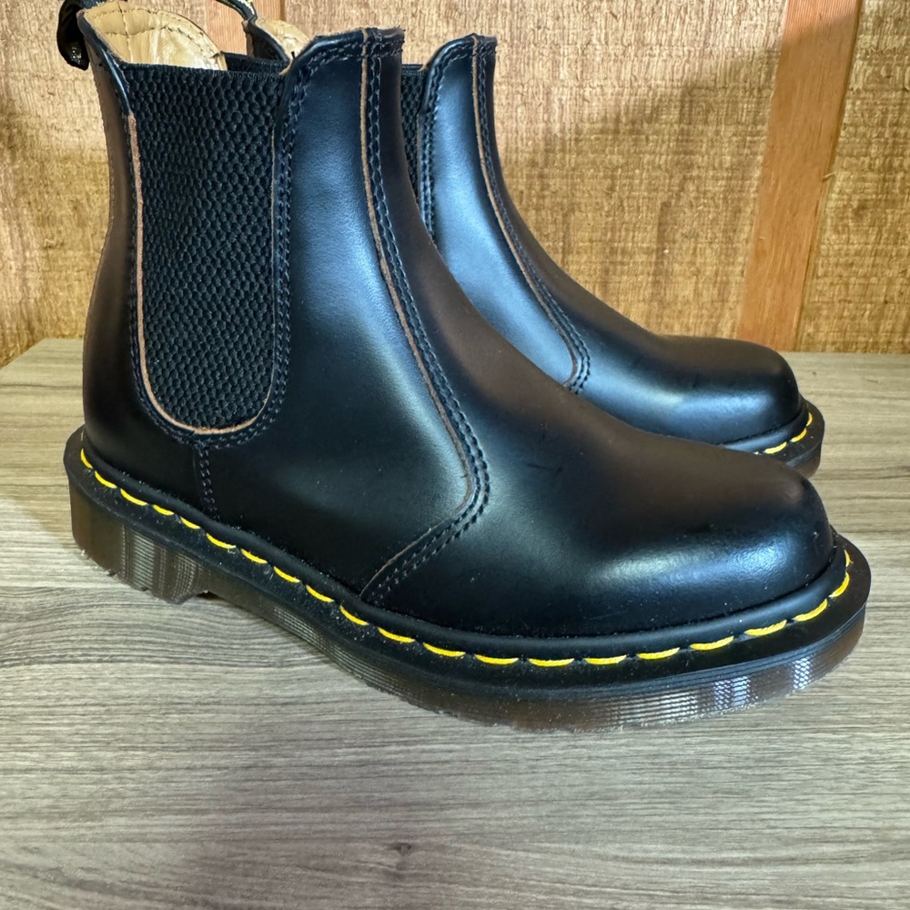 Dr. Martens Black Chelsie 2976 boots